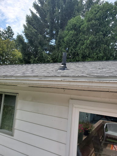 Roofing Contractor «Royalty Roofing», reviews and photos, 3580 S Arlington Rd, Akron, OH 44312, USA