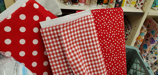 Shopping Mall «Riverdale Plaza Shopping Center», reviews and photos, 1044 W Mercury Blvd, Hampton, VA 23666, USA