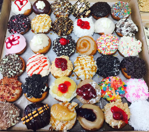 Donut Shop «Peace, Love and Little Donuts of Wexford», reviews and photos, 11915 Perry Hwy, Wexford, PA 15090, USA