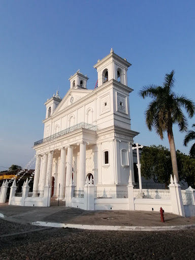 Iglesia Santa Lucía Suchitoto