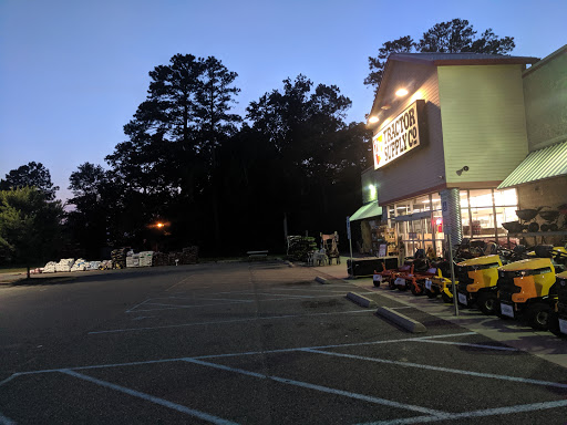 Home Improvement Store «Tractor Supply Co.», reviews and photos, 3000 Pruden Blvd, Suffolk, VA 23434, USA