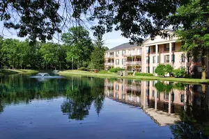 Fountain Lake Apartment Homes image