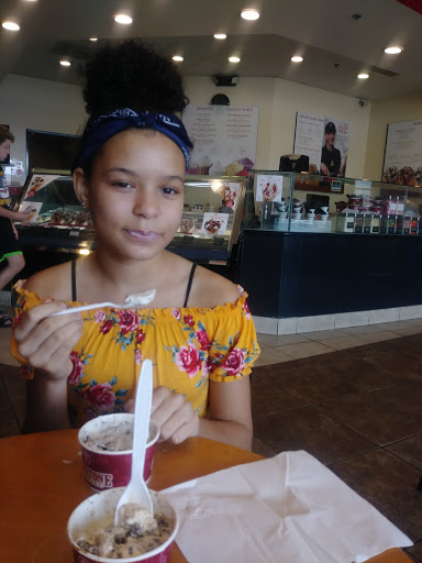 Ice Cream Shop «Cold Stone Creamery», reviews and photos, 4540 W Main St, Kalamazoo, MI 49006, USA