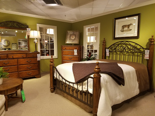 Furniture Store «Gardiner Wolf Furniture», reviews and photos, 8038 Ritchie Hwy, Pasadena, MD 21122, USA