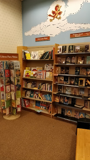 Book Store «Barnes & Noble Booksellers East Brunswick», reviews and photos, 753 New Brunswick Ave, East Brunswick, NJ 08816, USA