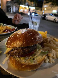 Hamburger du Restaurant américain Brooklyn Café Saint-Ferdinand à Paris - n°16