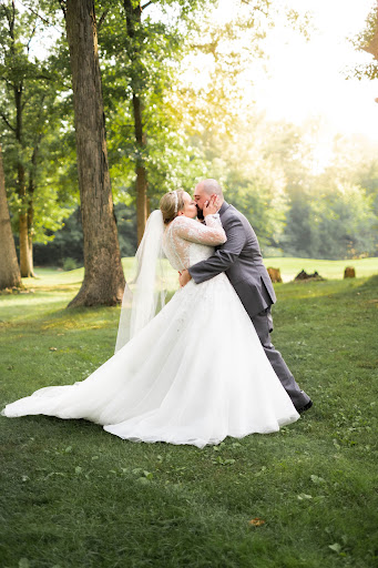 Golf Course «Chenoweth Golf Course & Banquet Facility», reviews and photos, 3087 Chenoweth Rd, Akron, OH 44312, USA