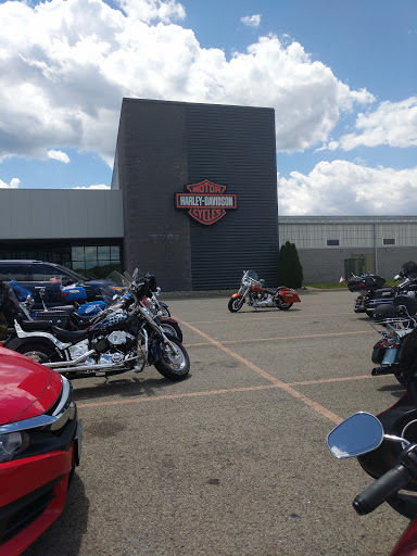 Motorcycle Dealer «Harley-Davidson BikeTown», reviews and photos, 5700 Interstate Blvd, Youngstown, OH 44515, USA