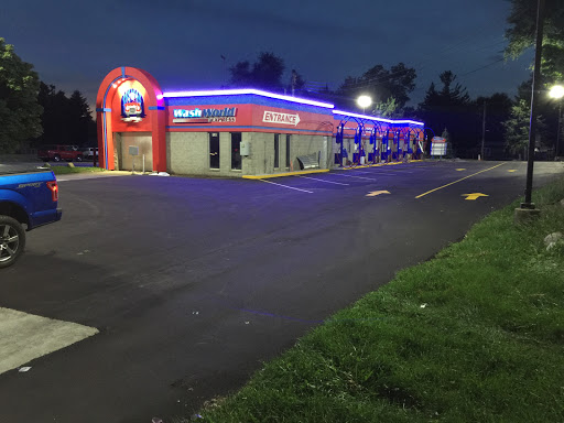 Spotless Auto Wash World en Lansing