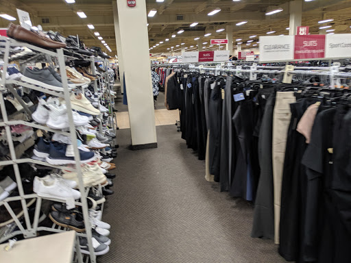 Clothing Store «Burlington Coat Factory», reviews and photos, 475 Union St, Waterbury, CT 06706, USA