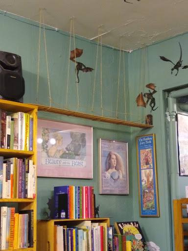 Used Book Store «The Looking Glass», reviews and photos, 823 S Oak Park Ave, Oak Park, IL 60304, USA