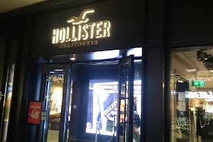 Hollister Co. image