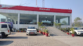 Mahindra Raj Motors   Suv & Commercial Vehicle Showroom