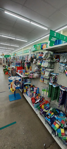 Dollar Store «Dollar Tree», reviews and photos, 3005 Wiley Blvd SW #120, Cedar Rapids, IA 52404, USA