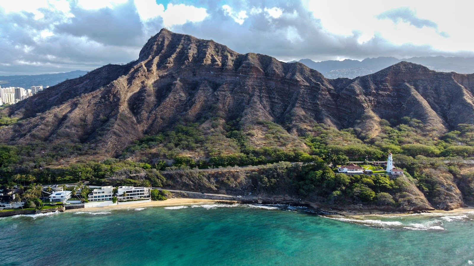 Diamond Head Beach 🏖️ Honolulu, Isola di O'ahu, Stati Uniti d'America -  caratteristiche dettagliate, mappa, foto, image size:1600x900