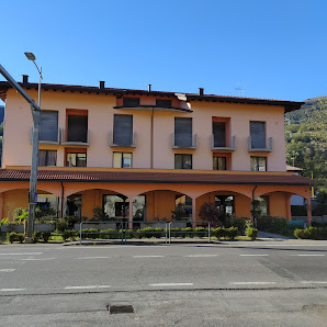 Hotel Ristorante Pizzeria Azzurra Via Nazionale, 25, 24060 Spinone Al Lago BG, Italia