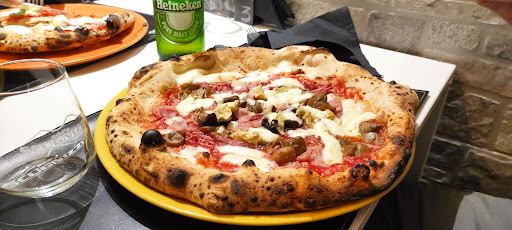 Pizzeria Addè Scugnizzi in Giugliano in Campania, Città Metropolitana di Napoli