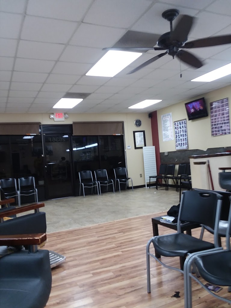 Headquarters Barber Shop 30815