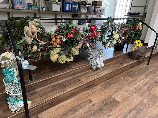 Thrift Store «Assistance League of the Foothill Communities Thrift Shop», reviews and photos, 8555 Archibald Ave, Rancho Cucamonga, CA 91730, USA