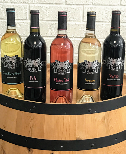 Liquor Store «Crossroads Liquor, Beer & Wine», reviews and photos, 1807 S Houston St, Kaufman, TX 75142, USA