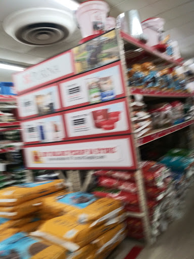 Home Improvement Store «Tractor Supply Co.», reviews and photos, 2003 E Tipton St, Seymour, IN 47274, USA
