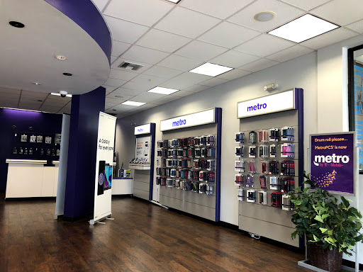 Cell Phone Store «MetroPCS Authorized Dealer», reviews and photos, 2812 N University Dr Unit 2, Sunrise, FL 33322, USA