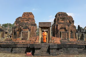 อุทยานประวัติศาสตร์ปราสาทหินเมืองต่ำ Muangtam Temple image