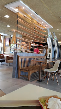 Atmosphère du Restauration rapide McDonald's à Cesson-Sévigné - n°12