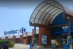 Carrefour Ollioules image
