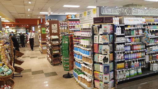 Grocery Store «Whole Foods Market», reviews and photos, 239 N Crescent Dr, Beverly Hills, CA 90210, USA