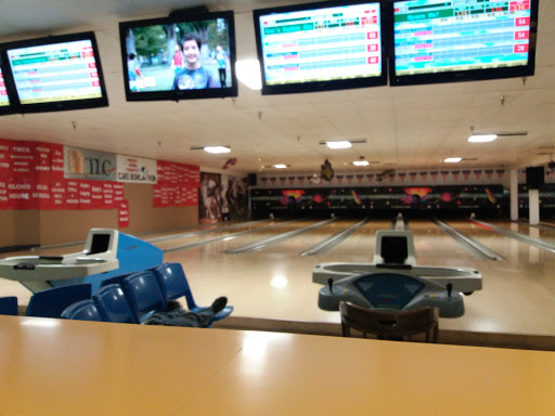 Bowling Alley «Tillamook Bowling Lanes», reviews and photos, 3705 3rd St, Tillamook, OR 97141, USA