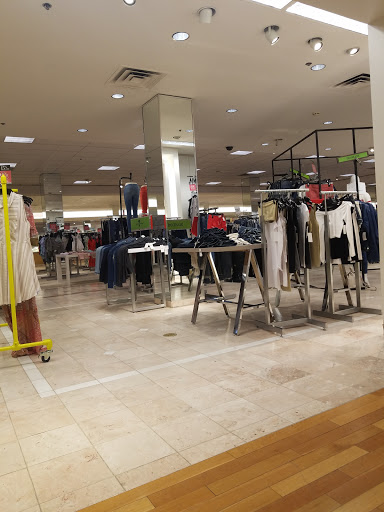 Department Store «Lord & Taylor», reviews and photos, 5065 Main St, Trumbull, CT 06611, USA