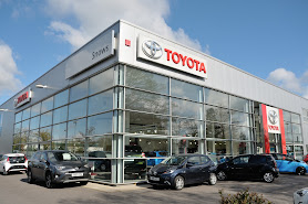 Snows Toyota Hedge End