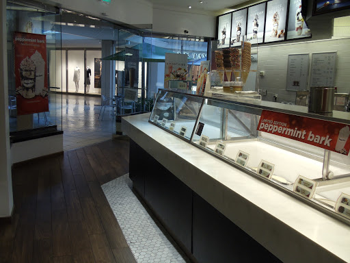 Ice Cream Shop «Häagen-Dazs® Ice Cream Shop», reviews and photos, 5455 Tamiami Trail N #512, Naples, FL 34108, USA