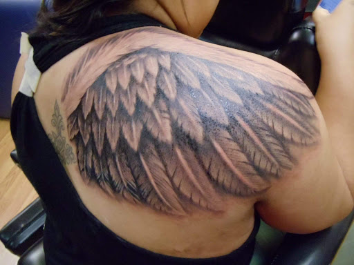 Tattoo Shop «Bad Habits Tattoo Studio», reviews and photos, 1502 Callaghan Rd, San Antonio, TX 78228, USA