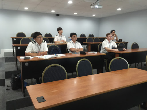 Flight School «Phoenix East Aviation», reviews and photos