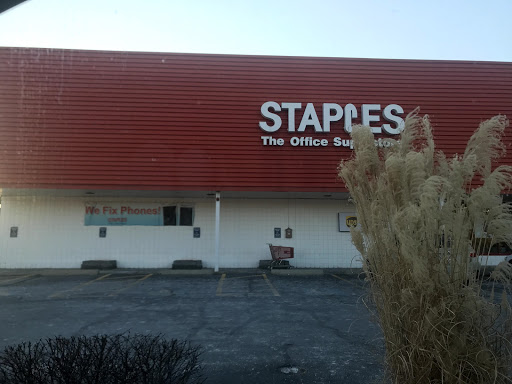 Office Supply Store «Staples», reviews and photos, 672 Queen St, Southington, CT 06489, USA