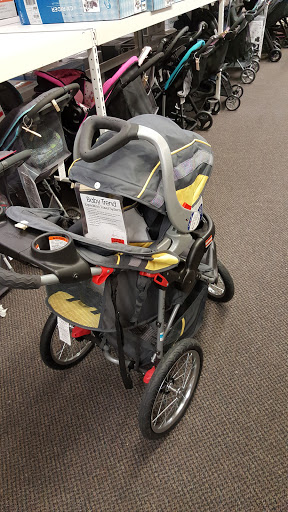 Clothing Store «Burlington Coat Factory», reviews and photos, 6875 Southland Dr, Middleburg Heights, OH 44130, USA