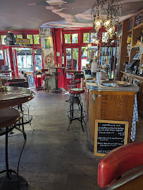 Atmosphère du Restaurant Au Père Louis (Bar à Vins Paris - Saint Germain des Prés Paris 6) - n°4