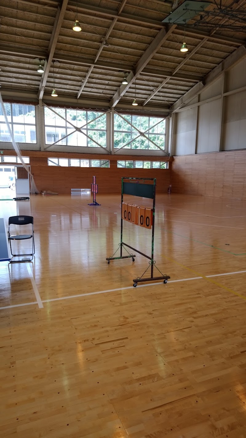 山田町勤労者体育センター