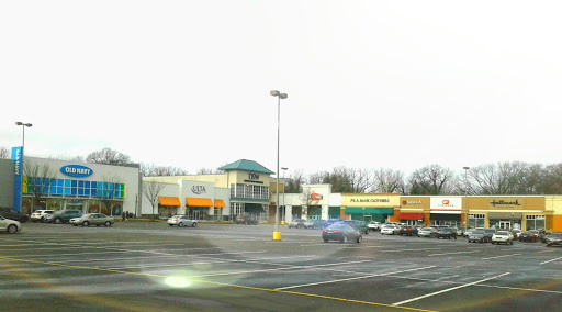 Sportswear Store «Rally House Rookwood», reviews and photos, 2705 Edmondson Rd, Cincinnati, OH 45209, USA