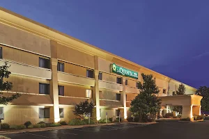 La Quinta Inn & Suites by Wyndham N Little Rock-McCain Mall image