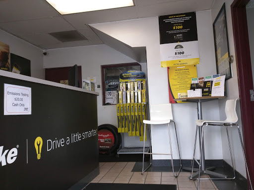 Auto Repair Shop «Meineke Car Care Center», reviews and photos, 94 Kings Hwy E, Fairfield, CT 06825, USA