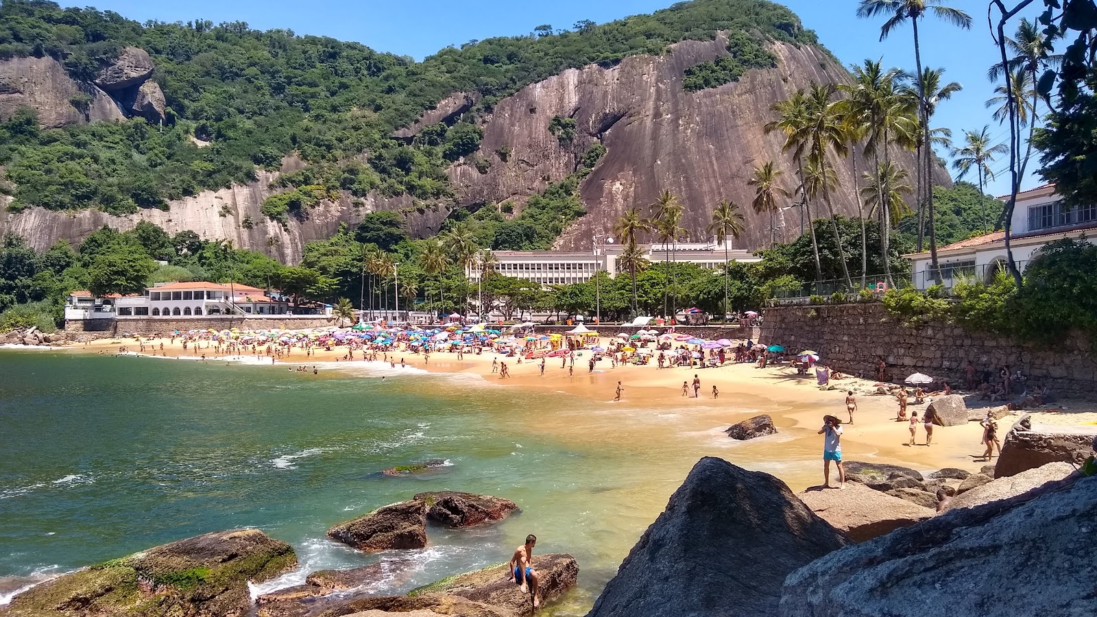 Foto von Vermelha Strand mit feiner beiger sand Oberfläche
