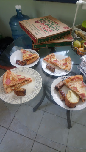 Moli's Pizza