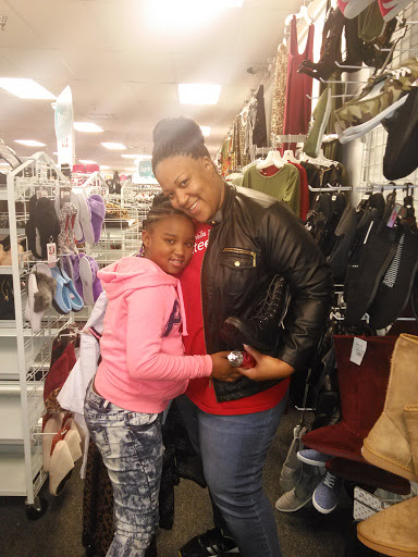 Clothing Store «Citi Trends», reviews and photos, 2131 Pleasant Hill Rd, Duluth, GA 30096, USA