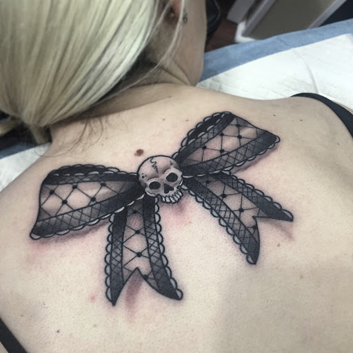 Tattoo Shop «Boundless Tattoo Company», reviews and photos, 16030 S Lincoln Hwy #106, Plainfield, IL 60586, USA