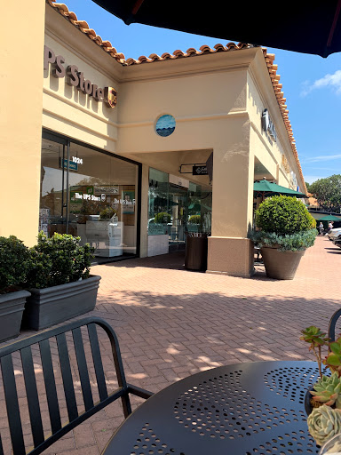 Shopping Mall «Bayside Shopping Center», reviews and photos, 1000 - 1090 Bayside Dr, Newport Beach, CA 92660, USA