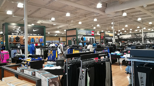 DICK'S Sporting Goods