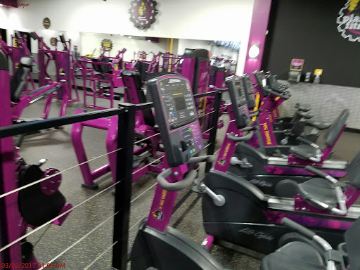 Gym «Planet Fitness», reviews and photos, 406 S 1st St #2, La Grange, KY 40031, USA